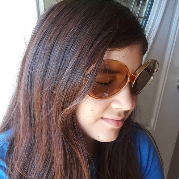 Vintage Sunglass - Picture 1 of 2